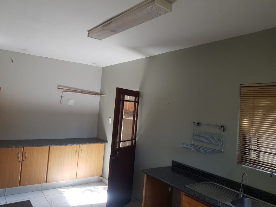 To Let 4 Bedroom Property for Rent in Cashan North West